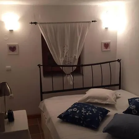 Maisonette Zoe Holiday home